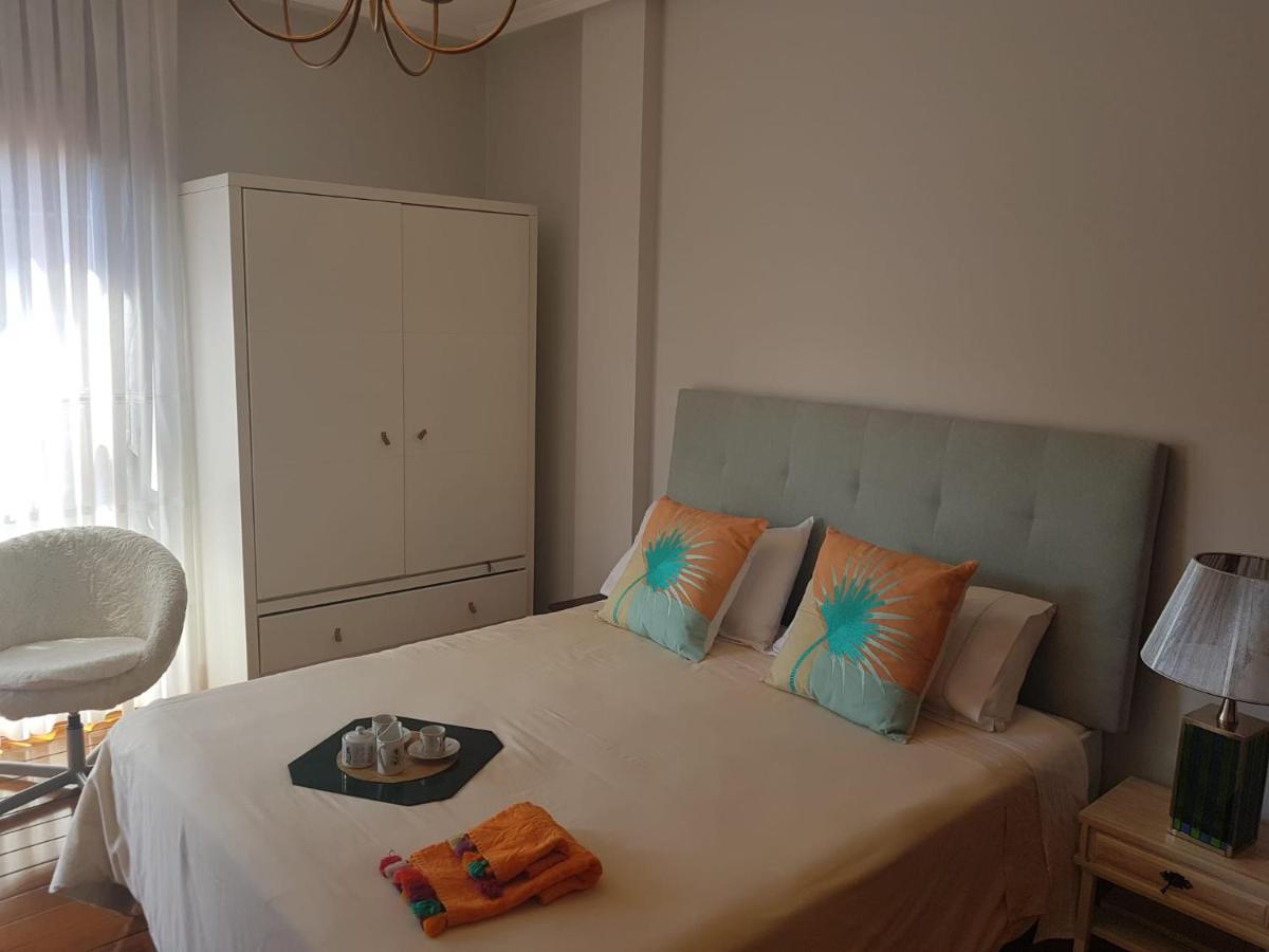 Apartamento En La Playa Con Parking Privado Getxo Esterno foto
