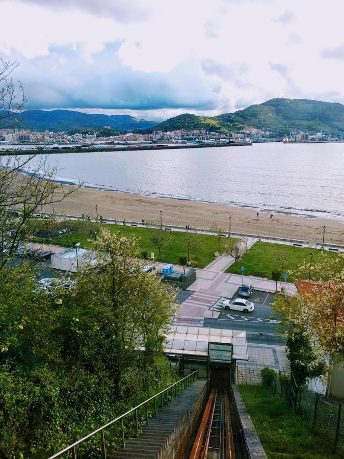 Apartamento En La Playa Con Parking Privado Getxo Esterno foto