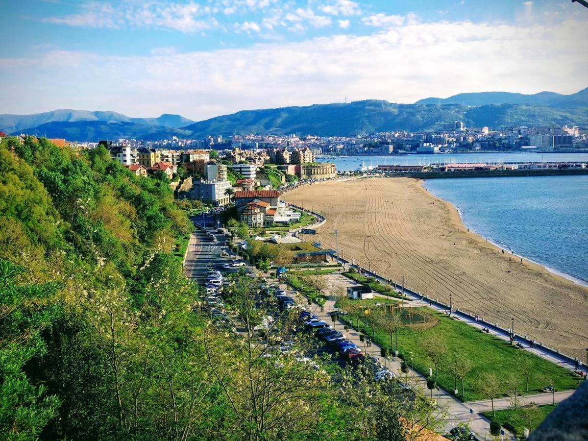 Apartamento En La Playa Con Parking Privado Getxo Esterno foto